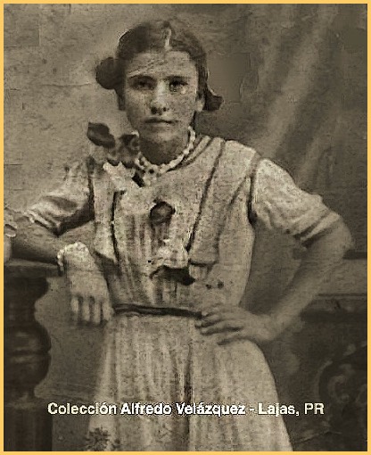 señorita rosario medina, a los 14 años