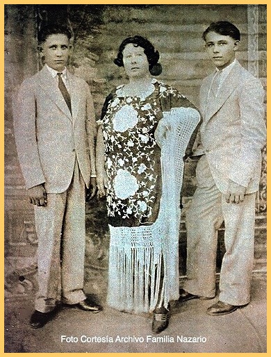 doña ana noriega calder junto a pin y coyo