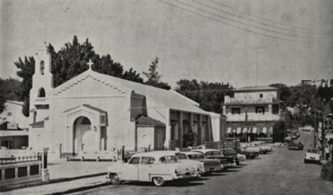 Iglesia Católica  (1962)